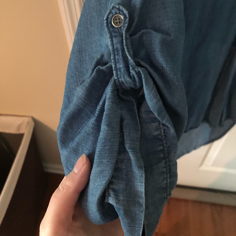 ✨ HP✨ Anthropologie Chambray Blouse - Picture 4 of 4